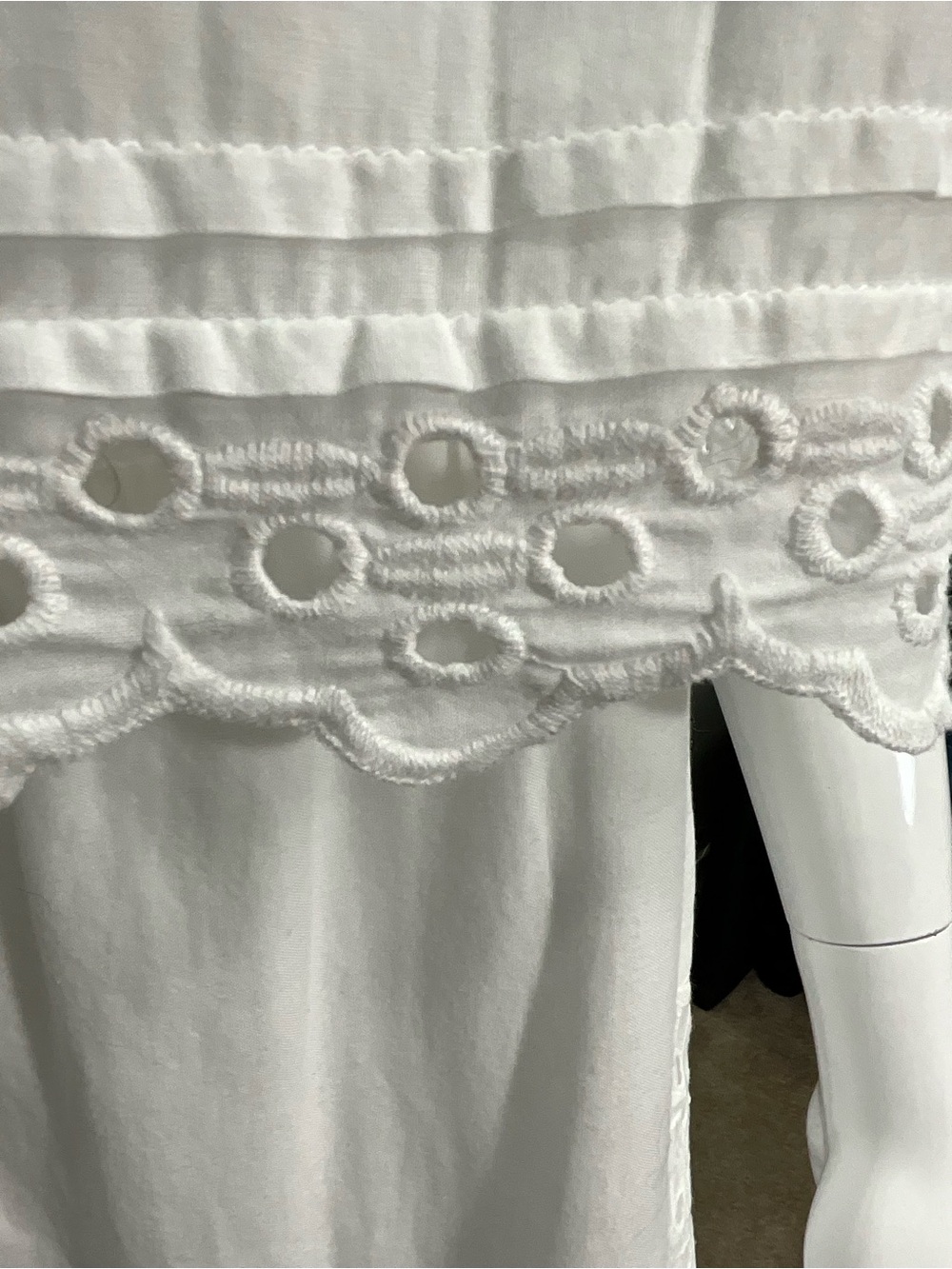 J.CREW White Eyelet Lace Tiered Midi Dress Scalloped Hem Sleeveless Sz 2 - Picture 7 of 10